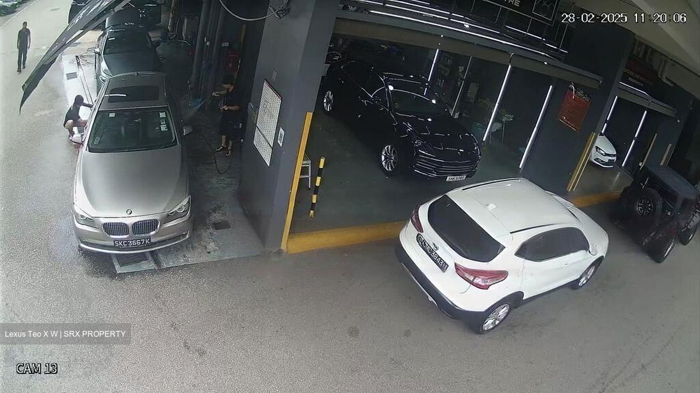First Centre (D19), Factory #478362551